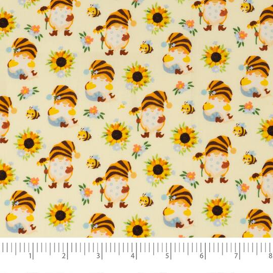 SINGER 10" x 10" Daisies Gnomes Square Cotton Fabric Premium Packs